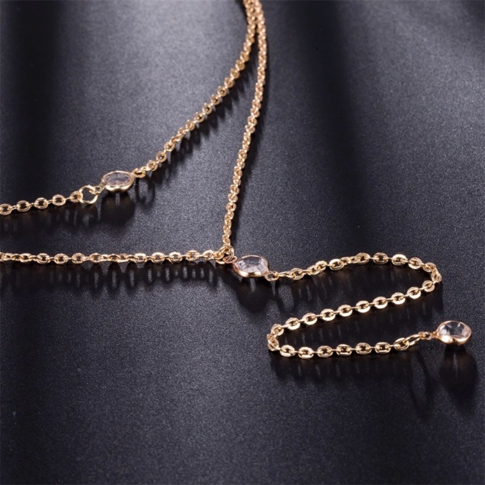 Astrid ✶ Layered Necklace - Picture 4 of 8